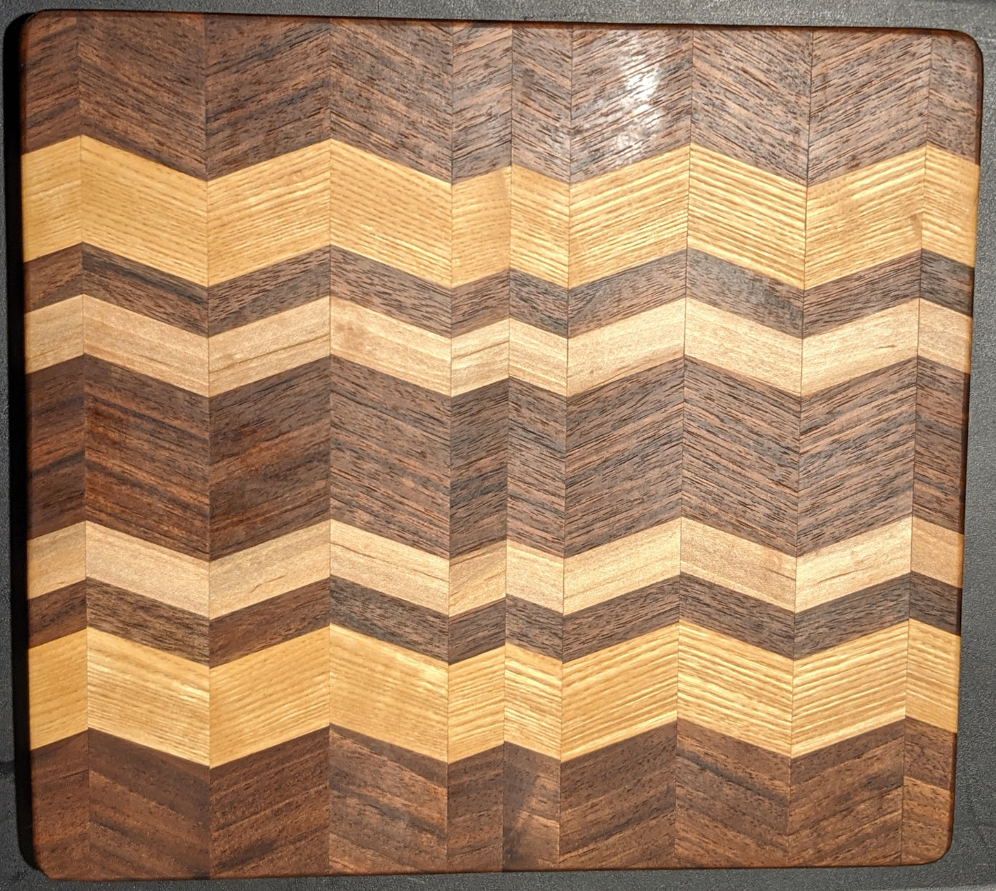 Large cutting board chevron