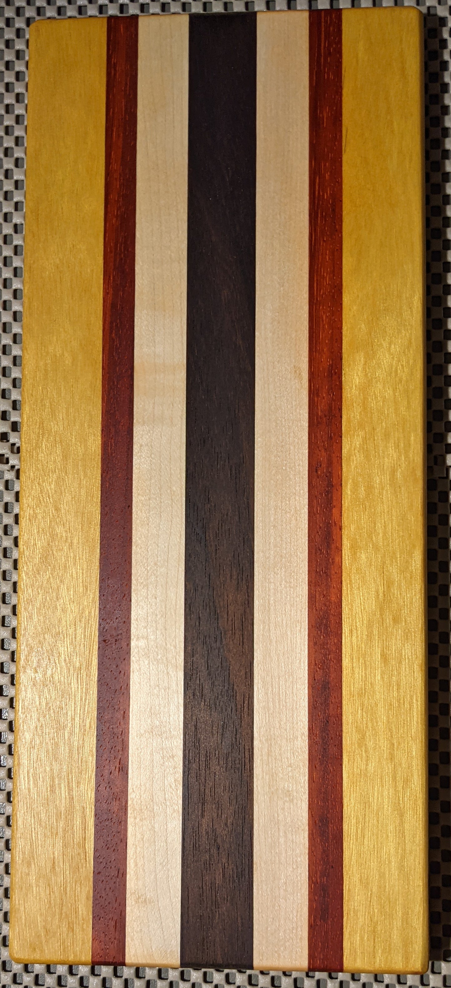 Medium cutting board 14